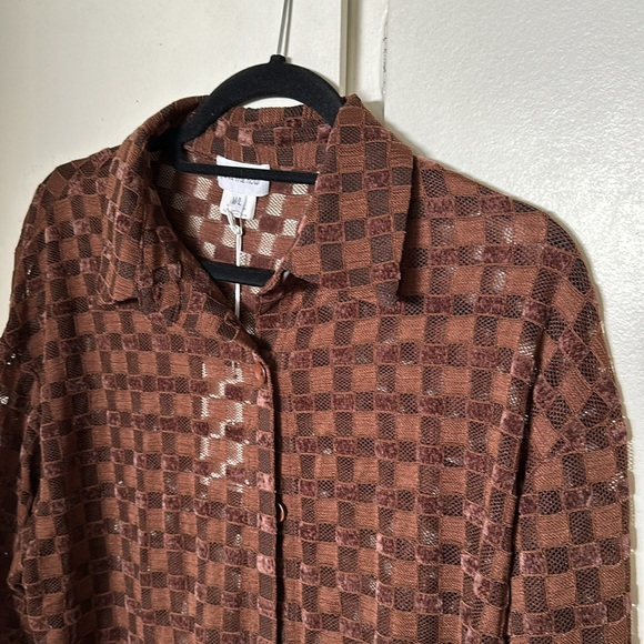 Brown Checkered long sleeve button down shirt - Picture 2 of 5